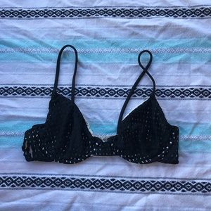 Acacia Storm/Haupia Manhattan